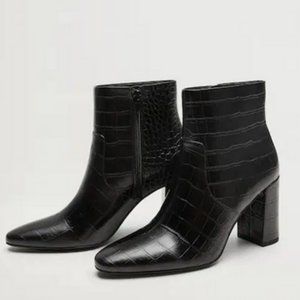 Black Crocodile Pointed Ankle Boot (Mango)